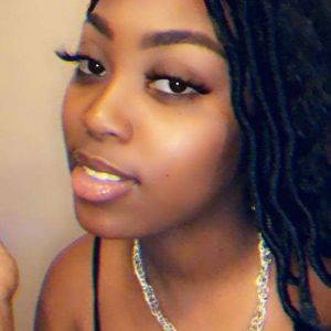 Meet your Posher, Queenn